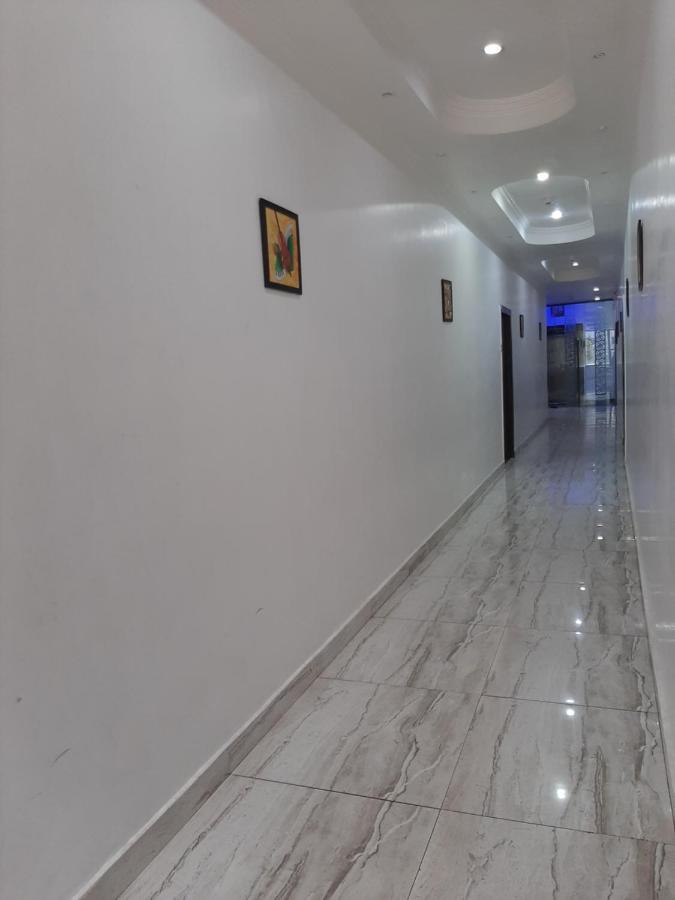 Le Leisure Hotel Prayagraj Exterior photo